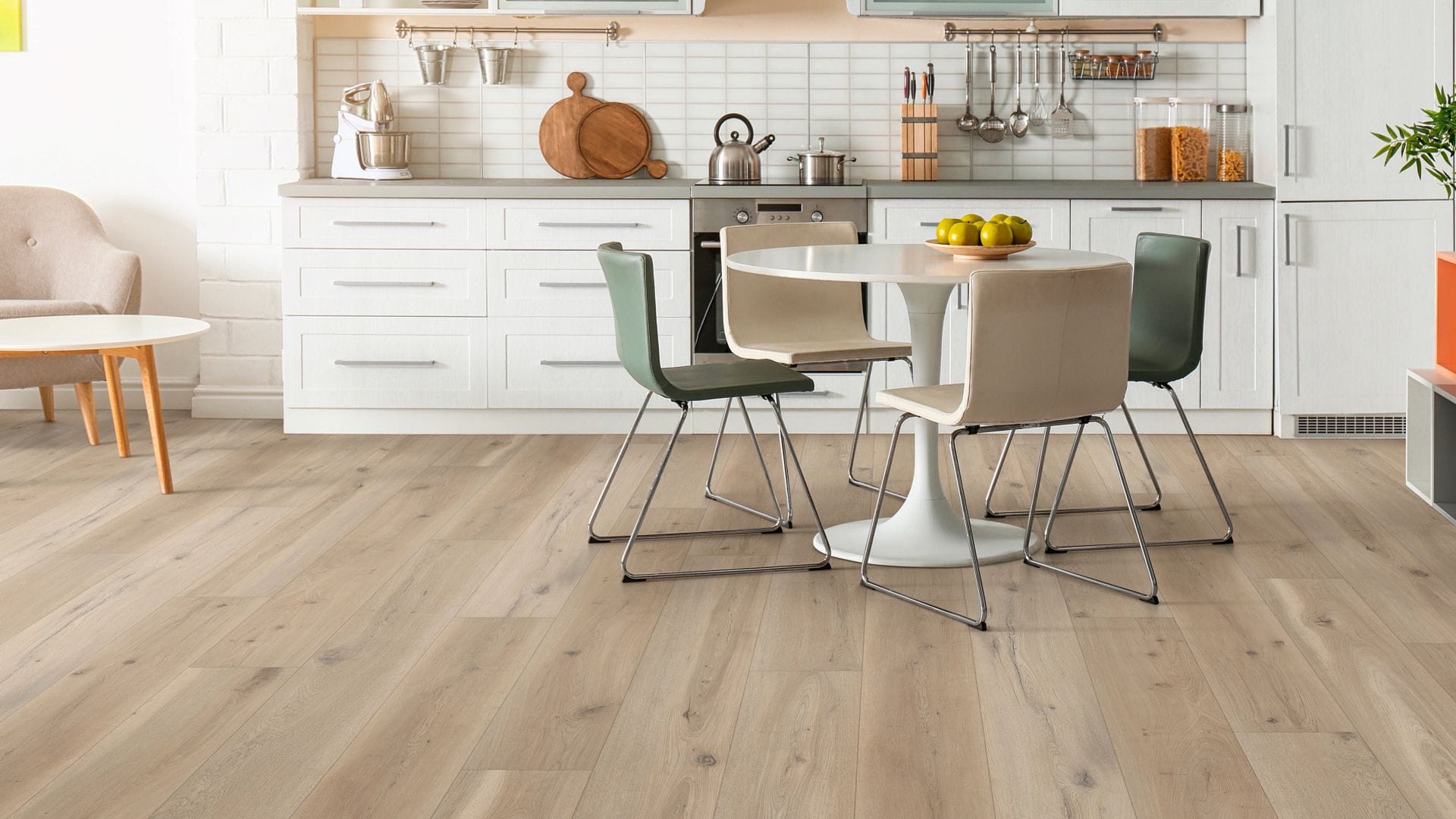 COREtec VV810 COREtec Premium 9″ Sea Salt Oak Coretec 2 In-stock Specials - VV810 COREtec Premium 9" Sea Salt Oak | Giant Commercial Flooring